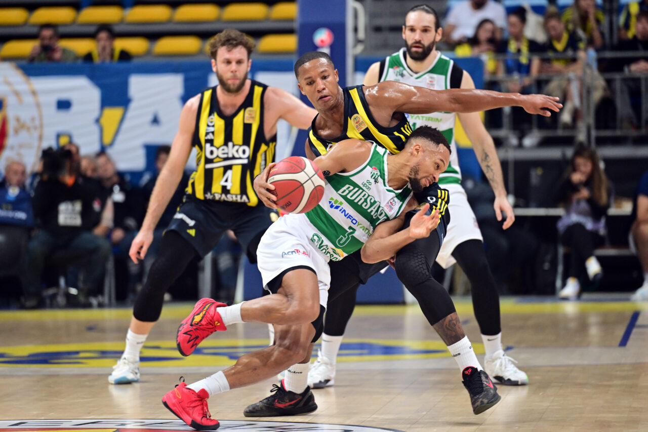 Bursa’daki bu maçı kaçırmayın! Bursaspor lideri ağırlıyor… Bursa’daki bu maçı kaçırmayın! Bursaspor lideri ağırlıyor…