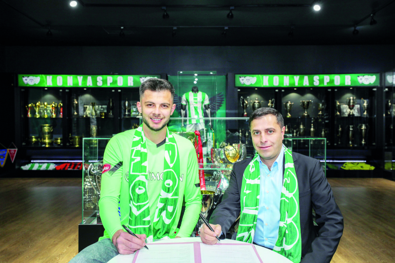 2.Lig’deki Bursa ekibinin kalecisi Süper Lig’e imza attı