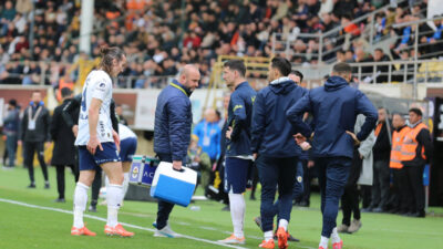 Fenerbahçe’de bir stoper sakatlığı daha