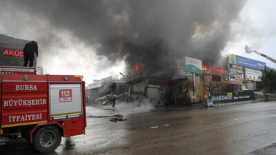 Bursa Otosansit’teki yangınla ilgili Büyükşehir’den açıklama