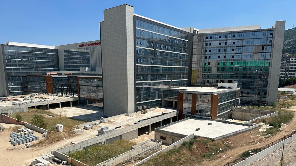 Bursa’daki dev hastaneyle ilgili açıklama: Yıl sonuna doğru hizmete girecek