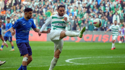 Bursasporlu futbolcudan camiaya önemli mesaj!