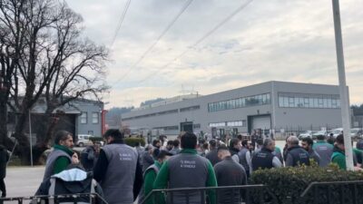 Bursa’da korku dolu anlar! İşçiler dışarı çıkarıldı…