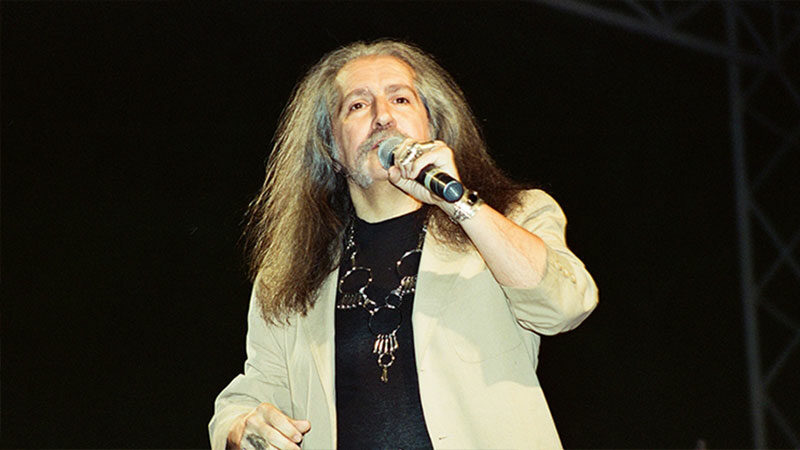Barış Manço vefatının 26.yılında anılıyor Anadolu rock ve pop müziğin önde gelen isimlerinden şarkıcı, besteci,