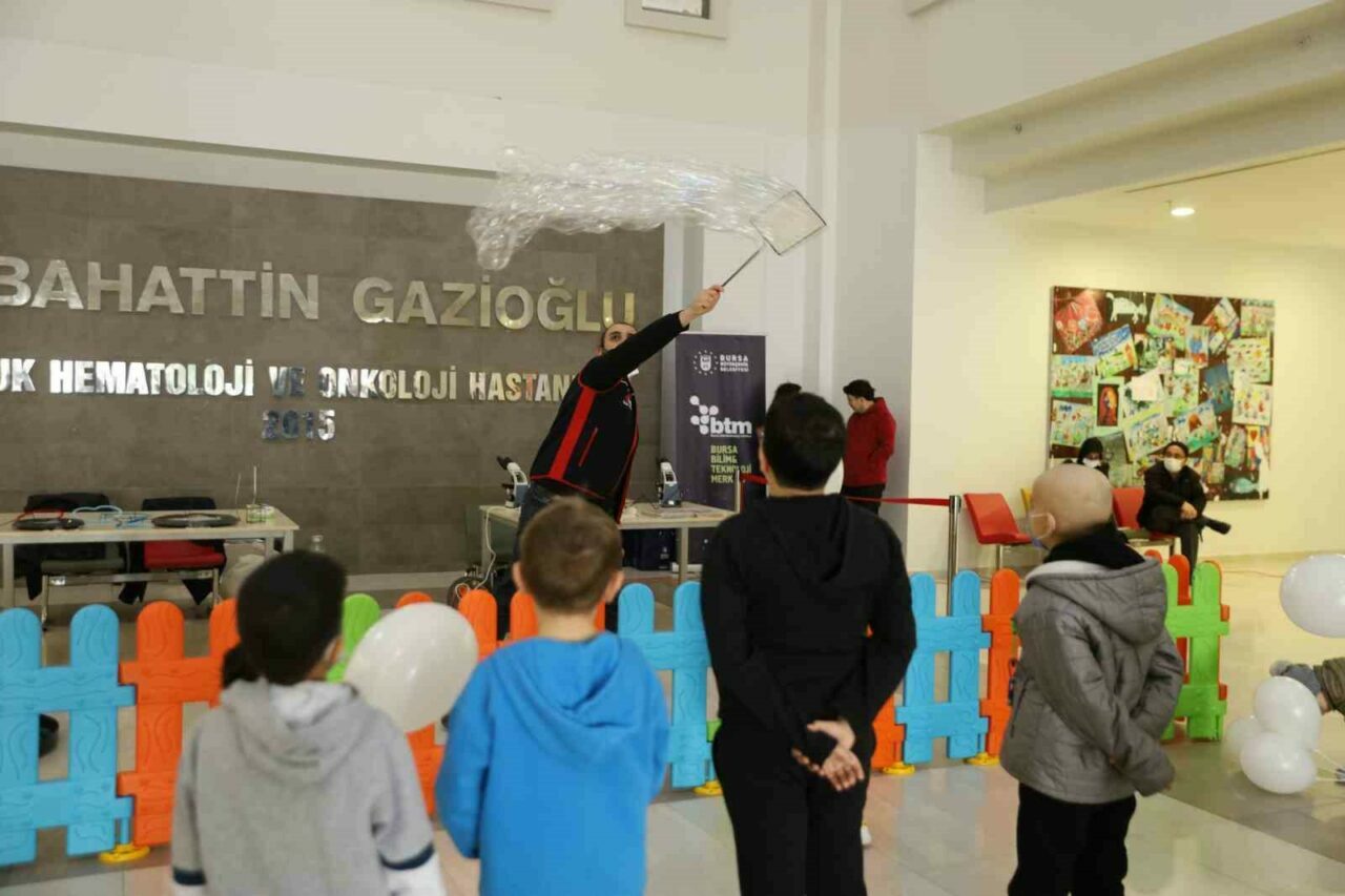 Bursa’da Büyükşehir’den tedavi gören çocuklara moral