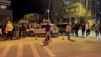 Bursa’da ehliyetsiz sürücüler çarpıştı