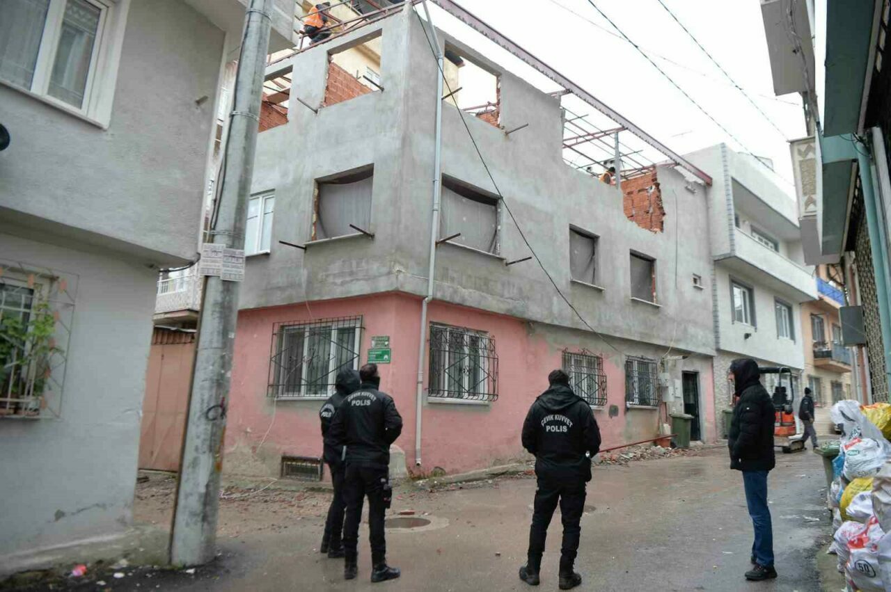 Bursa’da kaçak yapılara geçit yok!