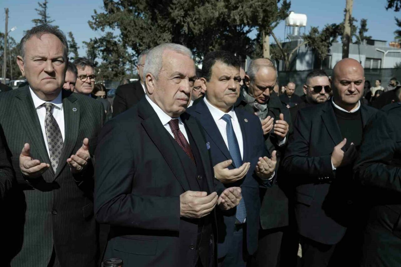 Bursalı işadamları Kıbrıs’ta depremde vefat eden sporcuları andı