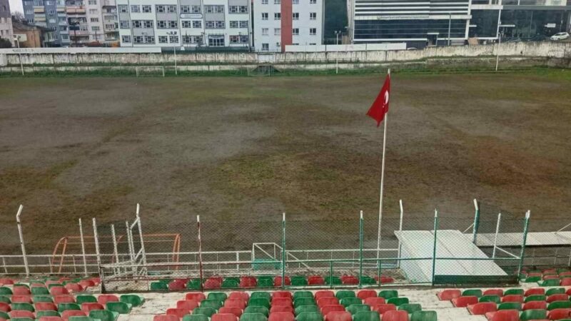 Bursa’da yeni stadyum müjdesi Mudanya’da yapısal sıkıntılar ve zeminindeki bozulmalar sebebiyle kullanılmaz hale gelen