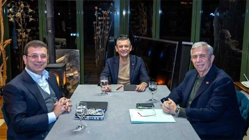 CHP’de üçlü zirvenin ardından ikinci kritik toplantı bugün CHP’de üçlü zirvenin ardından ikinci kritik toplantı bugün