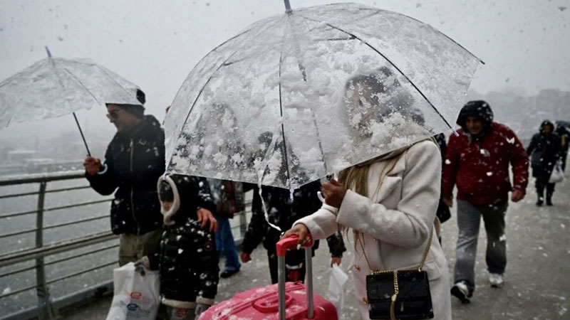 İstanbul’da kar tatili uzayacak mı? Vali Gül’den açıklama İstanbul’da kar tatili uzayacak mı? Vali Gül’den açıklama