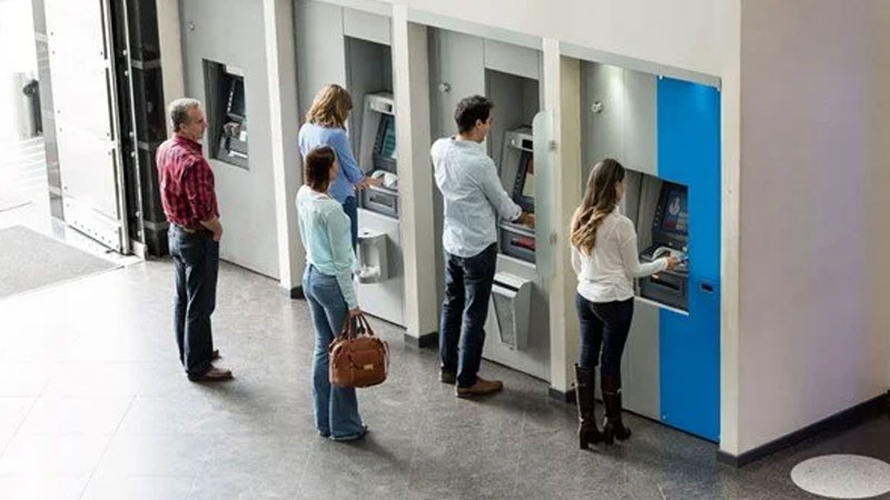 Köklü değişiklik geliyor: ATM’den para çekmeye yeni kural Köklü değişiklik geliyor: ATM’den para çekmeye yeni kural