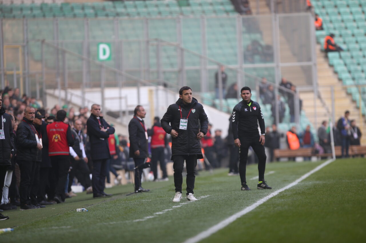 Bursaspor’un hocası Batalla; ‘Fikstürdeki en zor…’