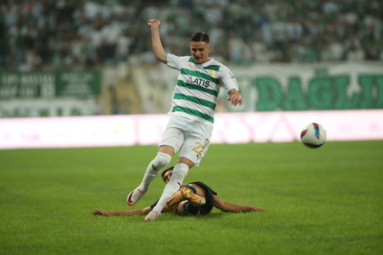 Bursasporlu futbolcudan veda mesajı