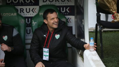 Bursaspor’da Batalla açıkladı; ‘Kulübede olacak’