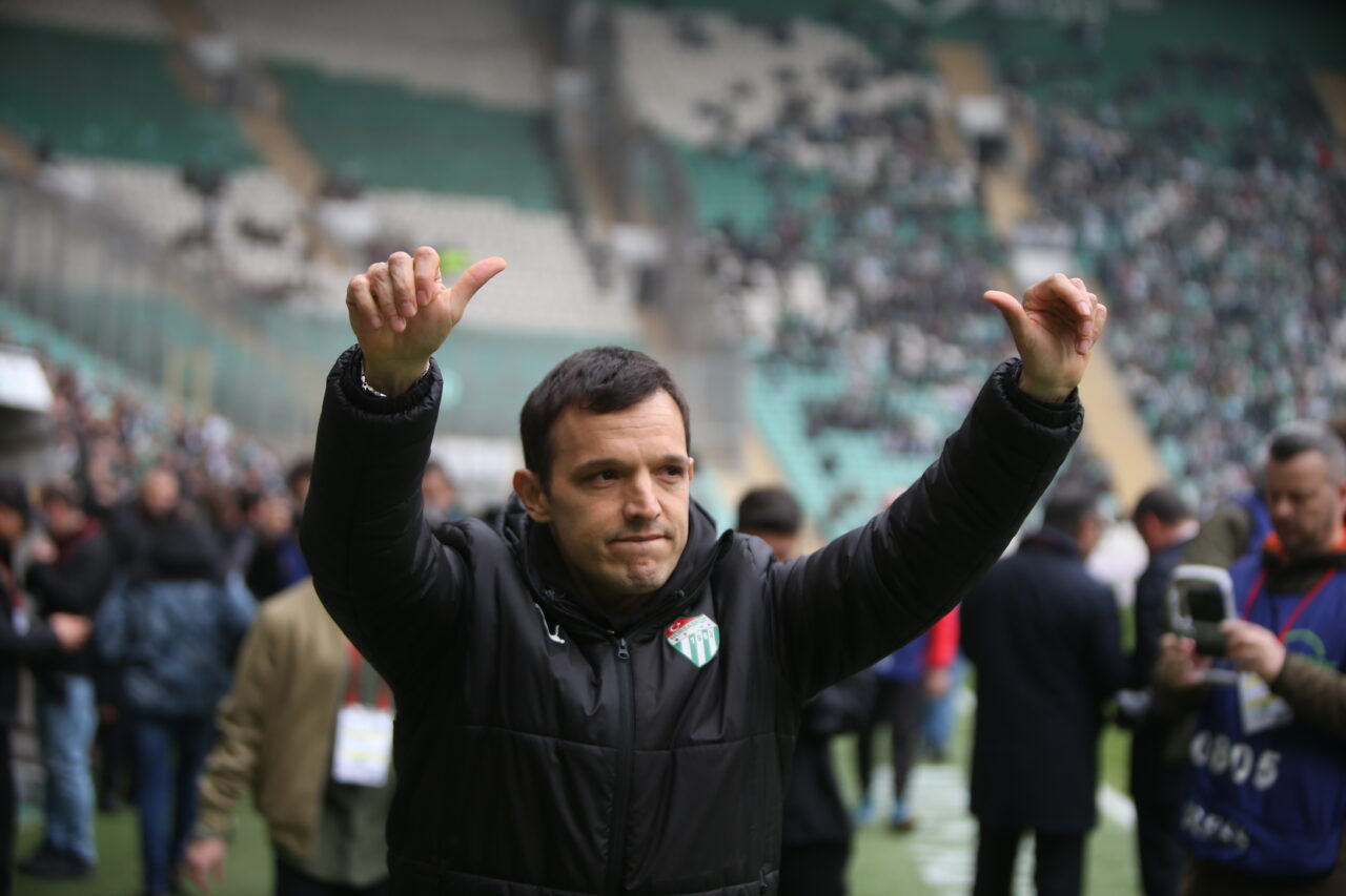 Batalla’dan mutlusu yok! İşte maç sonu sözleri…