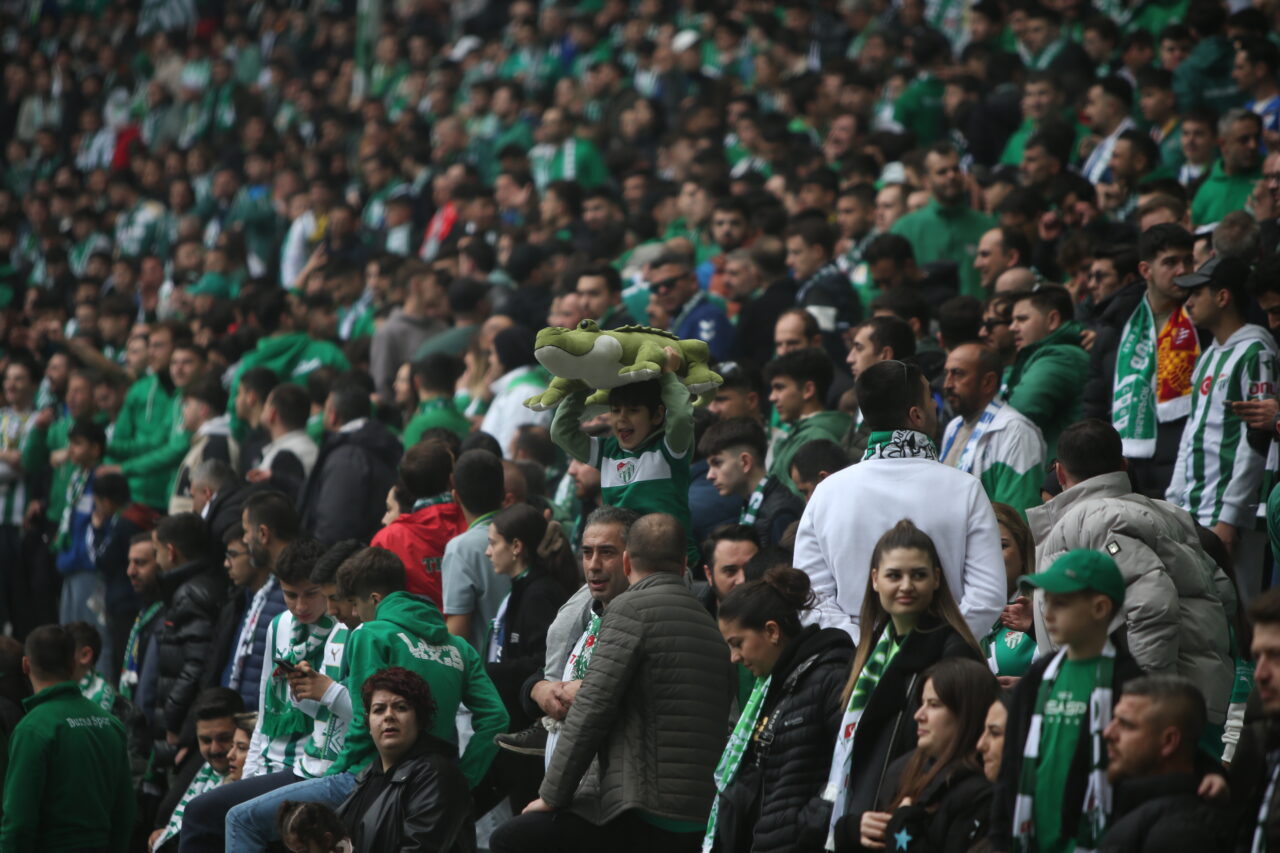 Bursa’nın desibel rekorları kıran tribünleri