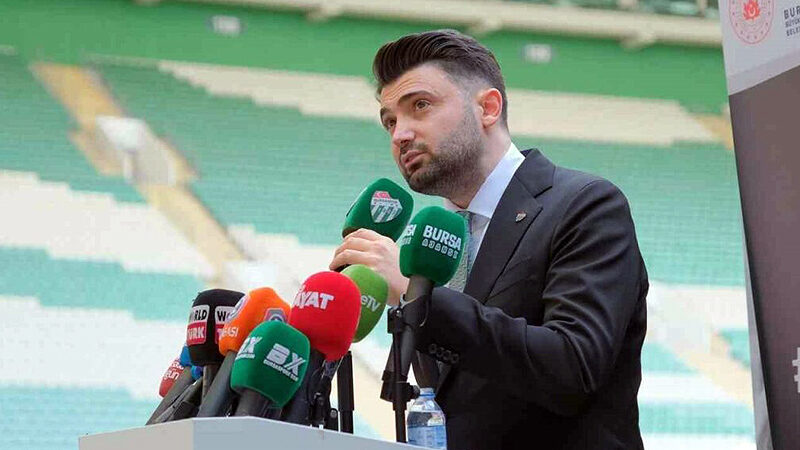 Bursaspor Başkanı Çelik duyurdu! Değişim başladı… Bursaspor Başkanı Çelik duyurdu! Değişim başladı…
