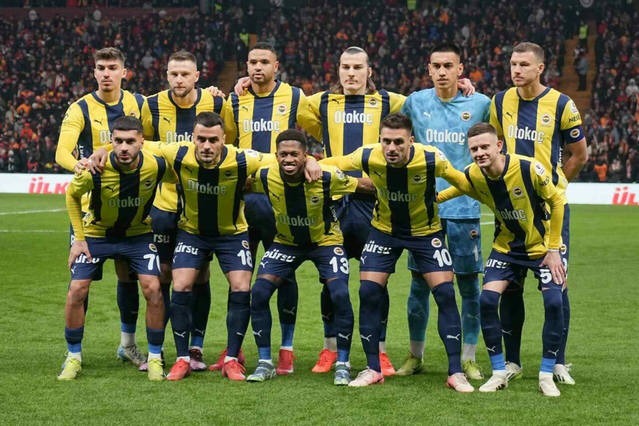Fenerbahçe’nin galibiyet serisi derbide sona erdi 1 fenerbahcenin galibiyet serisi derbide sona erdi 503bf7ba974d