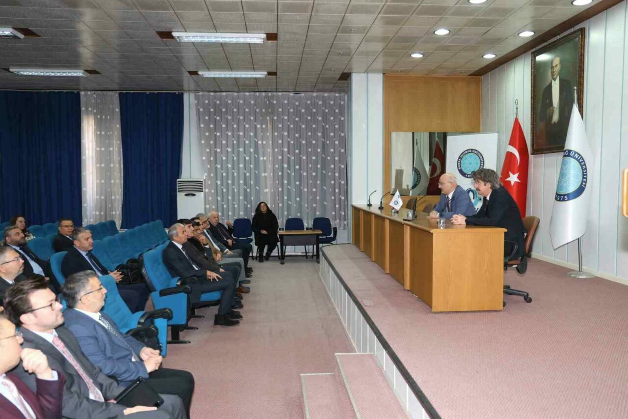 Gençlik programı Bursa Uludağ Üniversitesi’nde imzalandı