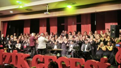 Bursa’da ÇEK(İ)MECE yararına anlamlı konser