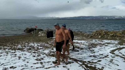 İzlerken buz keseceksiniz! Bursa’da -3 derecede bakın ne yaptılar