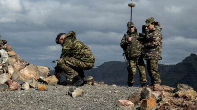 Santorini’de yanardağ alarmı!