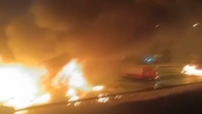 Zincirleme trafik kazası: TIR alev topuna döndü