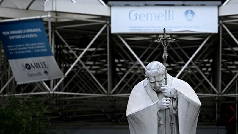 Bursa’ya gelmesi kesinleşmişti: Papa’nın durumu kritik! Hastanede kalacak Bursa’ya gelmesi kesinleşmişti: Papa’nın durumu kritik! Hastanede kalacak