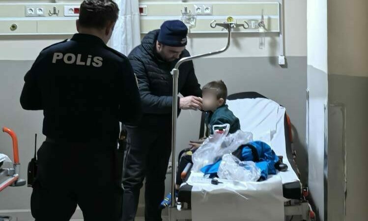 Bursa’nın İnegöl ilçesinde evde bulduğu maraş otunu çiğneyen 4 yaşındaki