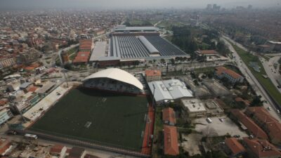 Bursa’nın tarihi stadyumu Bursaspor’dan Büyükşehir’e geçti