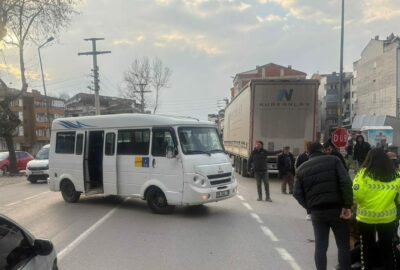 Bursa’da motosiklet kazası! Yaralı çift var