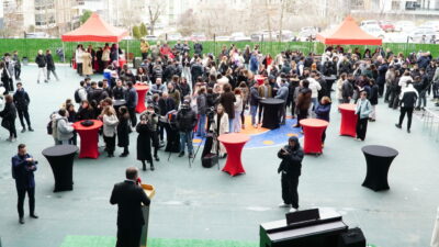 Bursa’da Arena Eğitim Kurumları mezunlarını buluşturan etkinlik