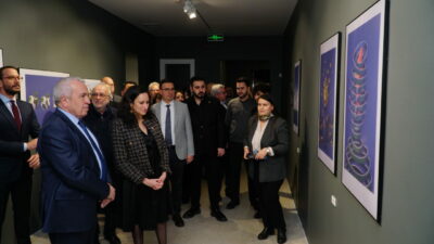 Bursa’da ”Yerle gök arasında” sergisi açıldı