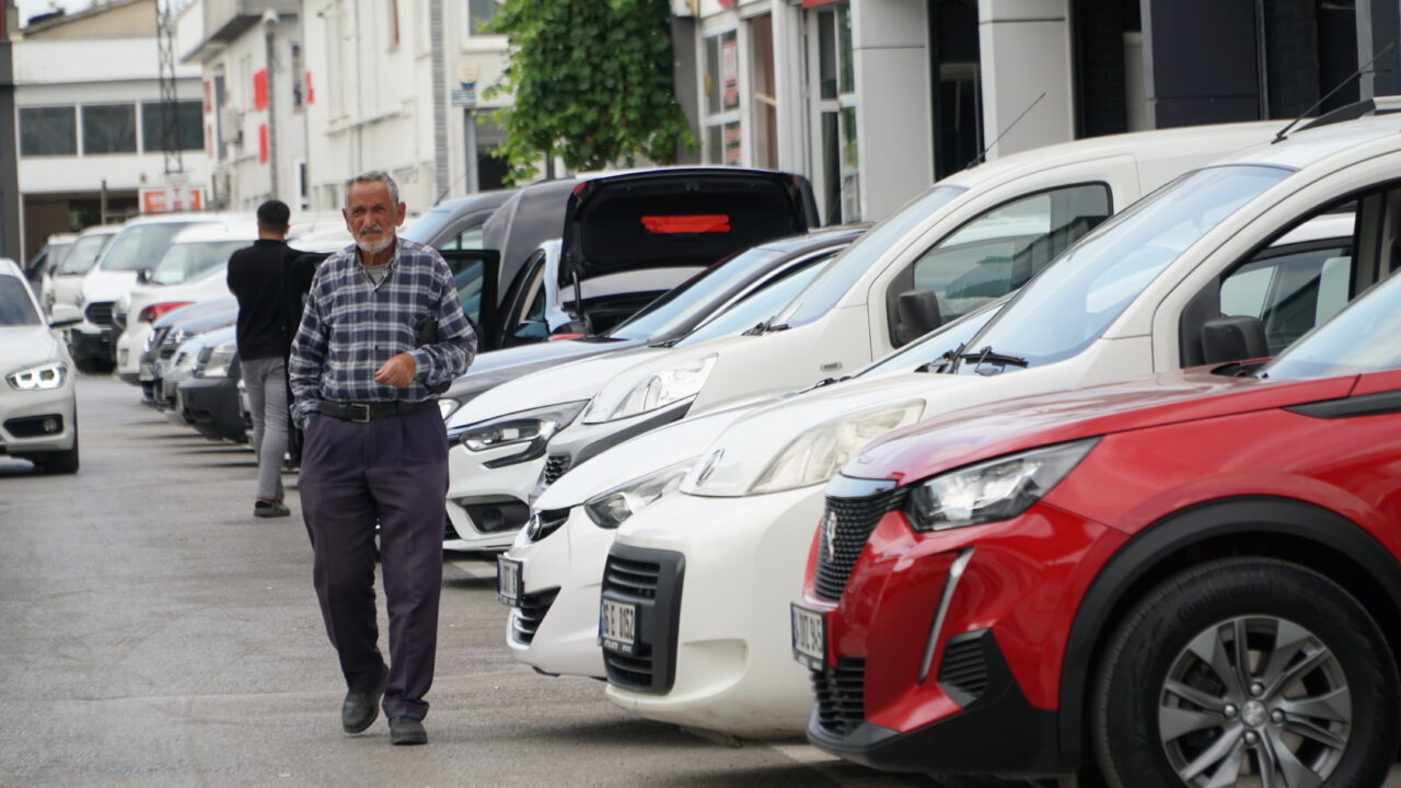Bursa’da ikinci el piyasası faiz mağduru! Bursa’da ikinci el piyasası faiz mağduru!