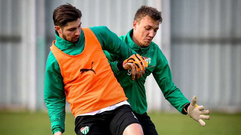 Bursaspor’da Anadolu Üniversitesi maçı hazırlıkları sürüyor