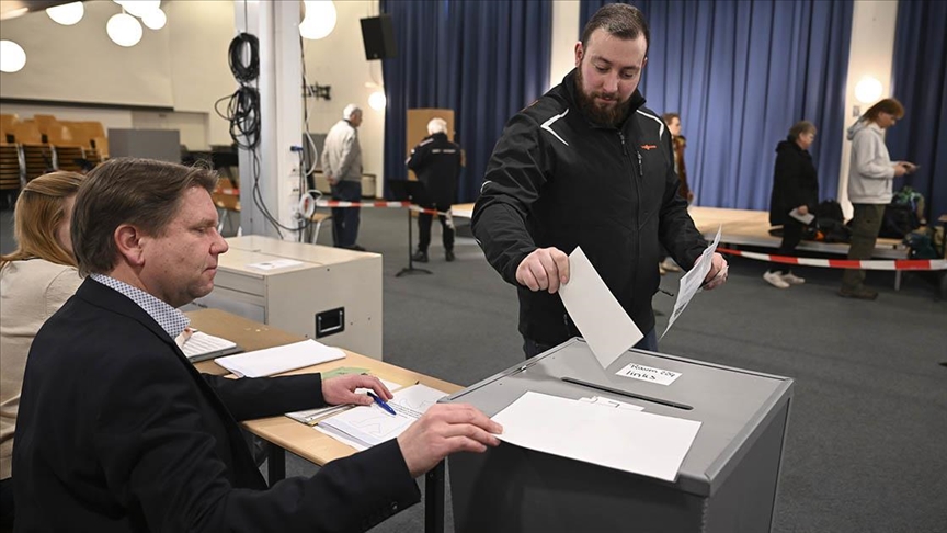 Almanya sandık başında