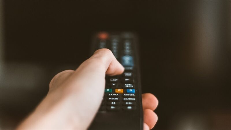 Sosyal ağlar, internet siteleri, televizyon kanalları gibi mecralarda tüketiciyi aldatıcı