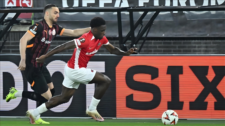 Galatasaray, Avrupa Ligi’nde tur şansını zora soktu