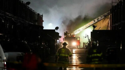 ABD’de bir uçak kazası daha: Evlerin üzerine düştü, çok sayıda ölü var