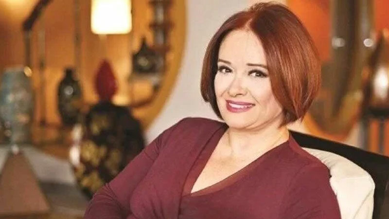 Müjde Ar’dan üzücü haber! Usta sanatçı Müjde Ar trafik kazası geçirdi. 70 yaşındaki Ar'ın