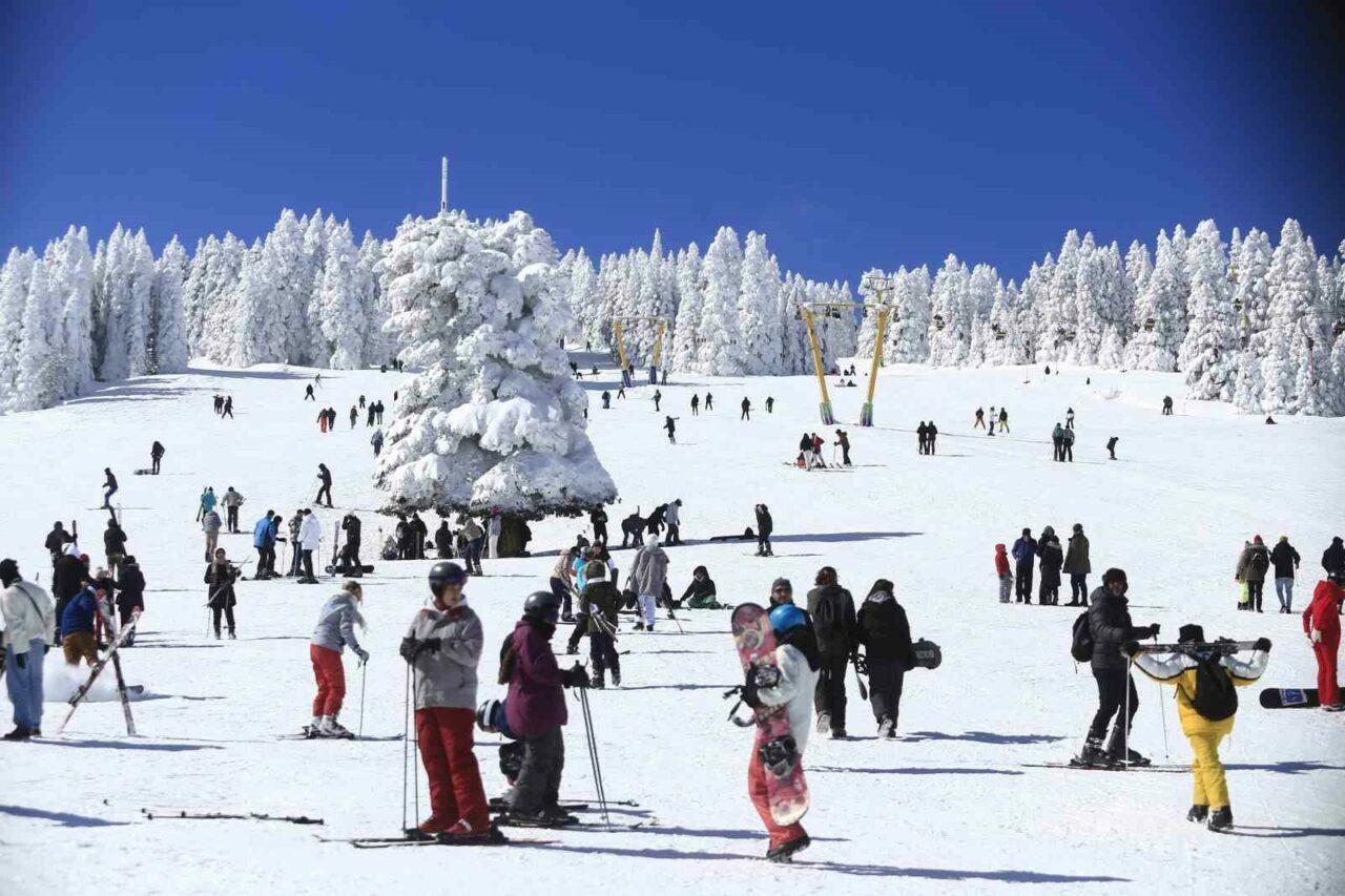 Uludağ’da hafta sonu yoğunluğu