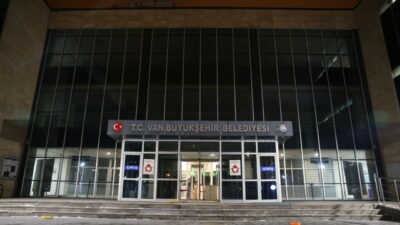 Van Büyükşehir Belediye Başkanı Zeydan görevden uzaklaştırıldı