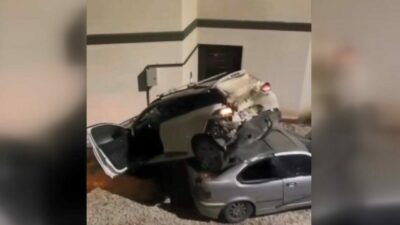 Yer: Bursa… Otomobilin üzerine düştü