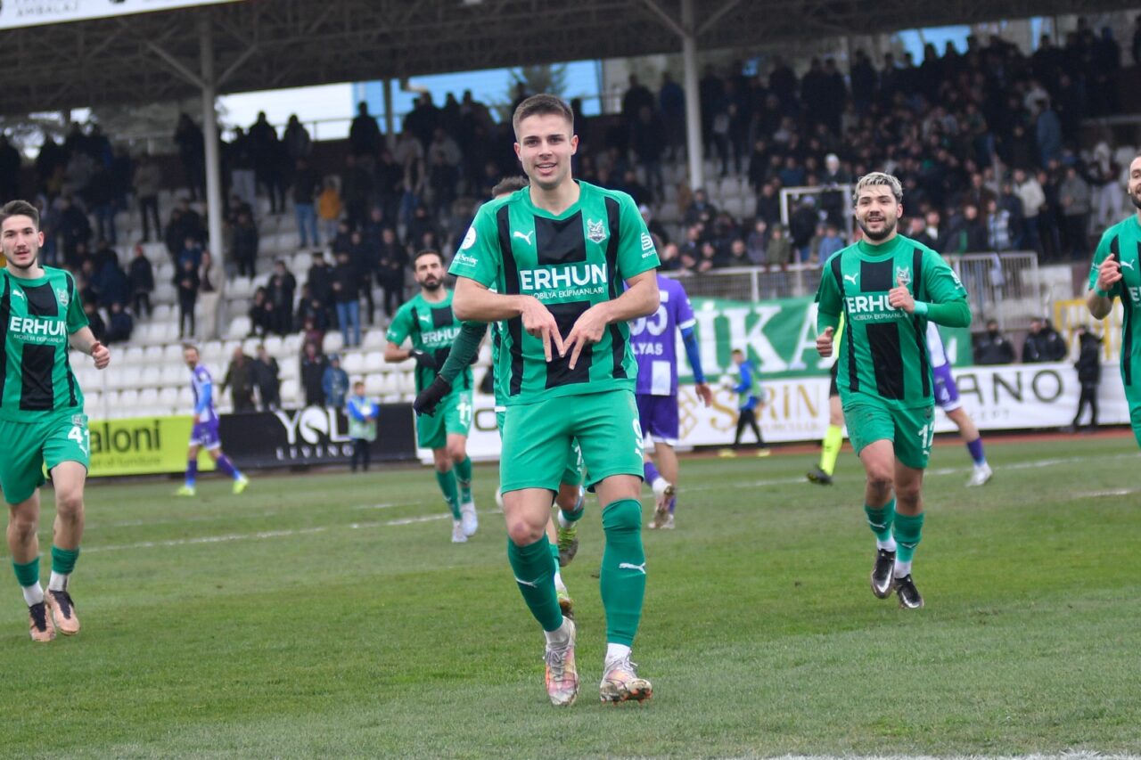3. Lig’deki Bursa takımı uçuşa geçti!