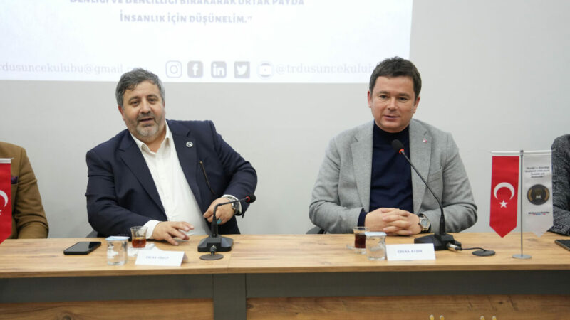 Osmangazi Belediye Başkanı Erkan Aydın, TR Düşünce Kulübü’nün düzenlediği geleneksel