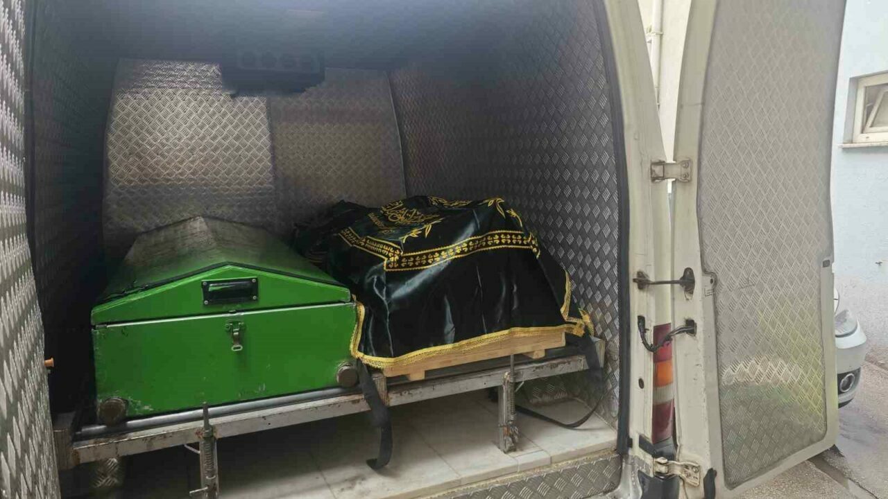 11 yıl önce yazdığı vasiyeti üzerinden çıktı 11 yıl önce yazdığı vasiyeti üzerinden çıktı