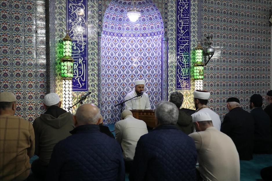 Hafız Halil İbrahim Baş, Yeniceköy Mahallesi cemaatiyle buluştu