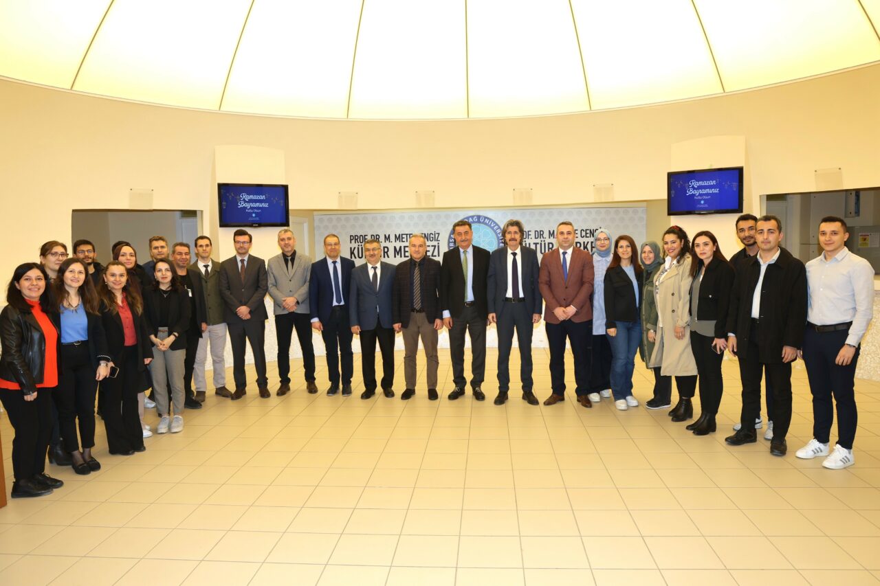 Bursa Uludağ Üniversitesi’nde gelenek bozulmadı