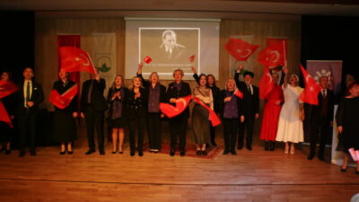 BUSADER’den Cumhuriyet hekimlerine vefa